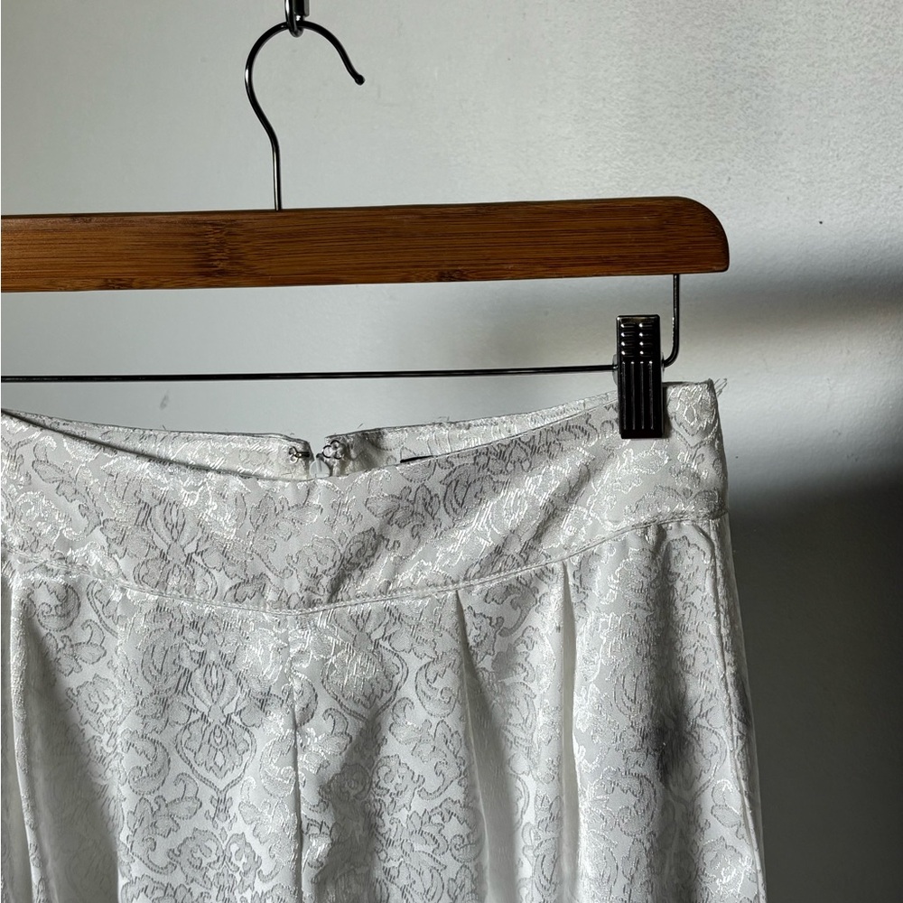 Forever 21 White Patterned Trousers - Picture 6 of 10